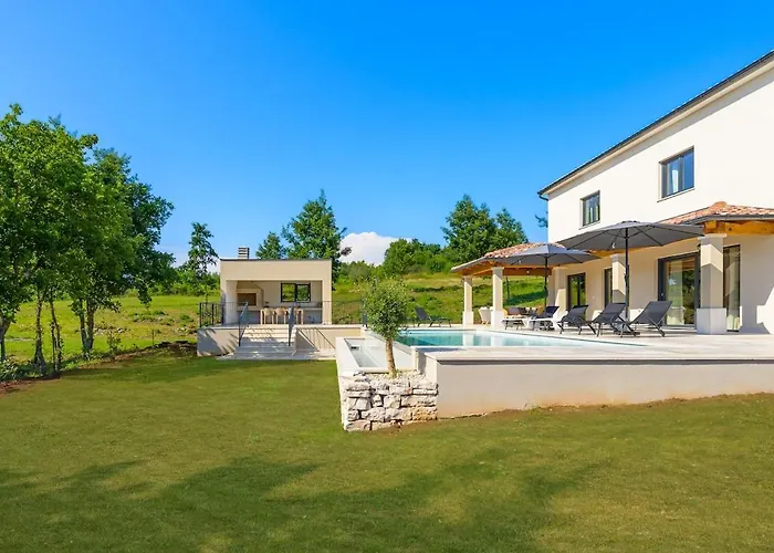 Vila Arboreta By Istrialux